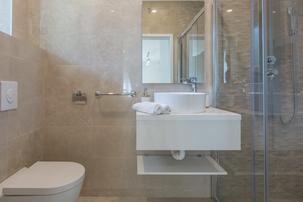 Rooms Sea & Sun With Private Parking Zadar Buitenkant foto