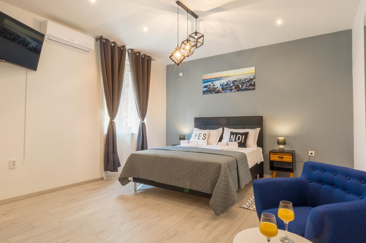 Rooms Sea & Sun With Private Parking Zadar Buitenkant foto